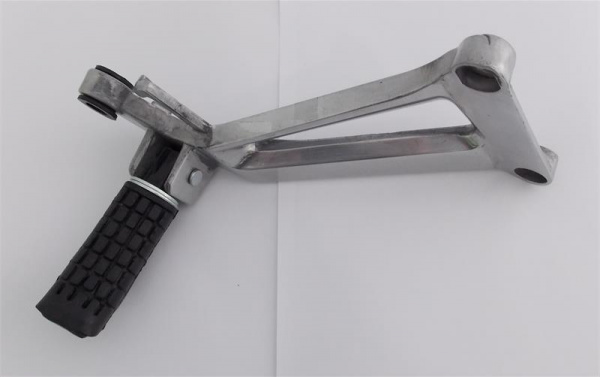 SKY0168 Подножка пассажира правая