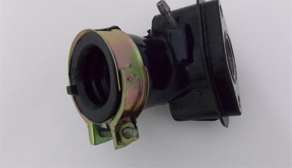 400-021 Патрубок карбюратора 4 такта 50 см3